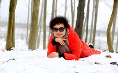 两个奶头红肿拉扯露出来